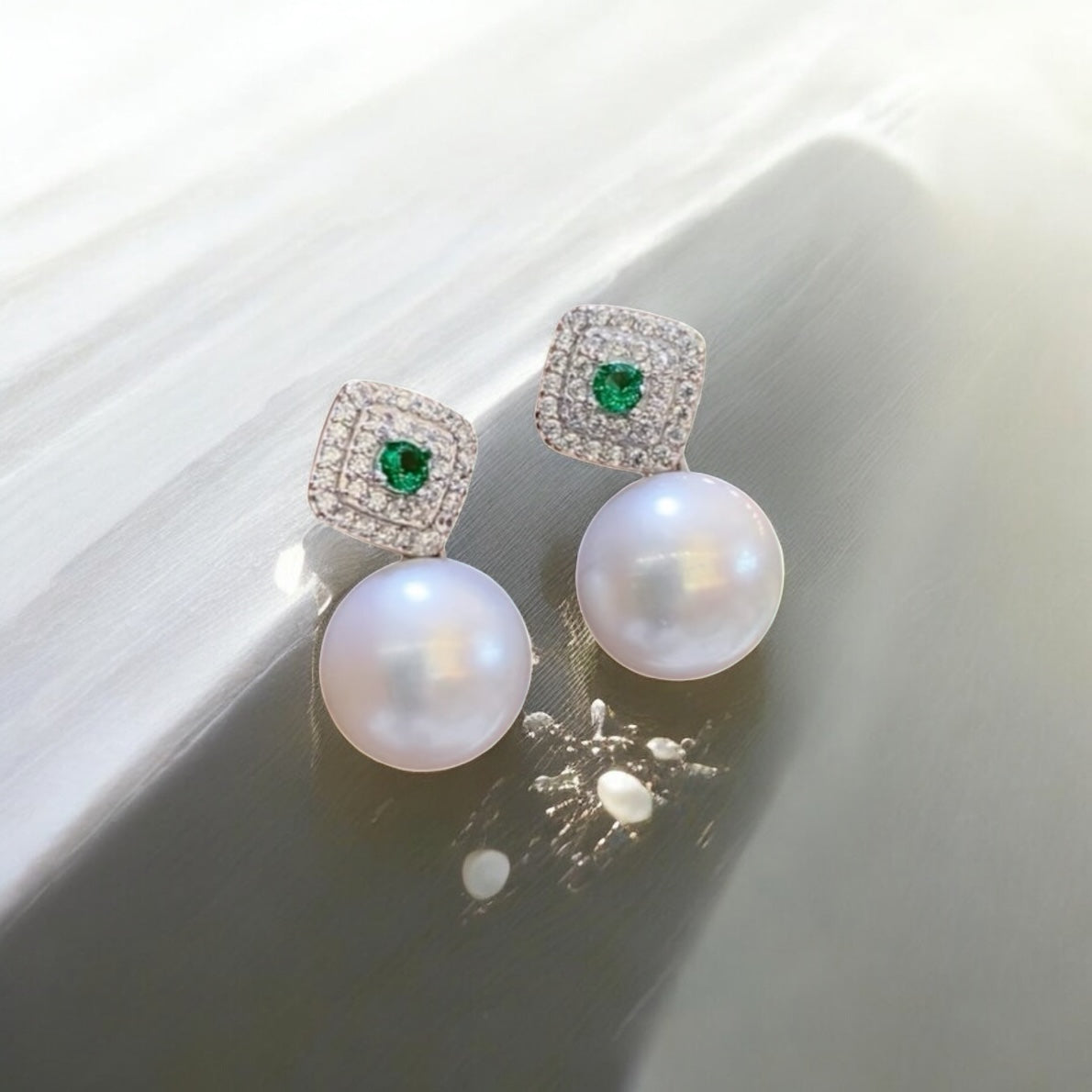 Green Zirconia Pearl Earrings