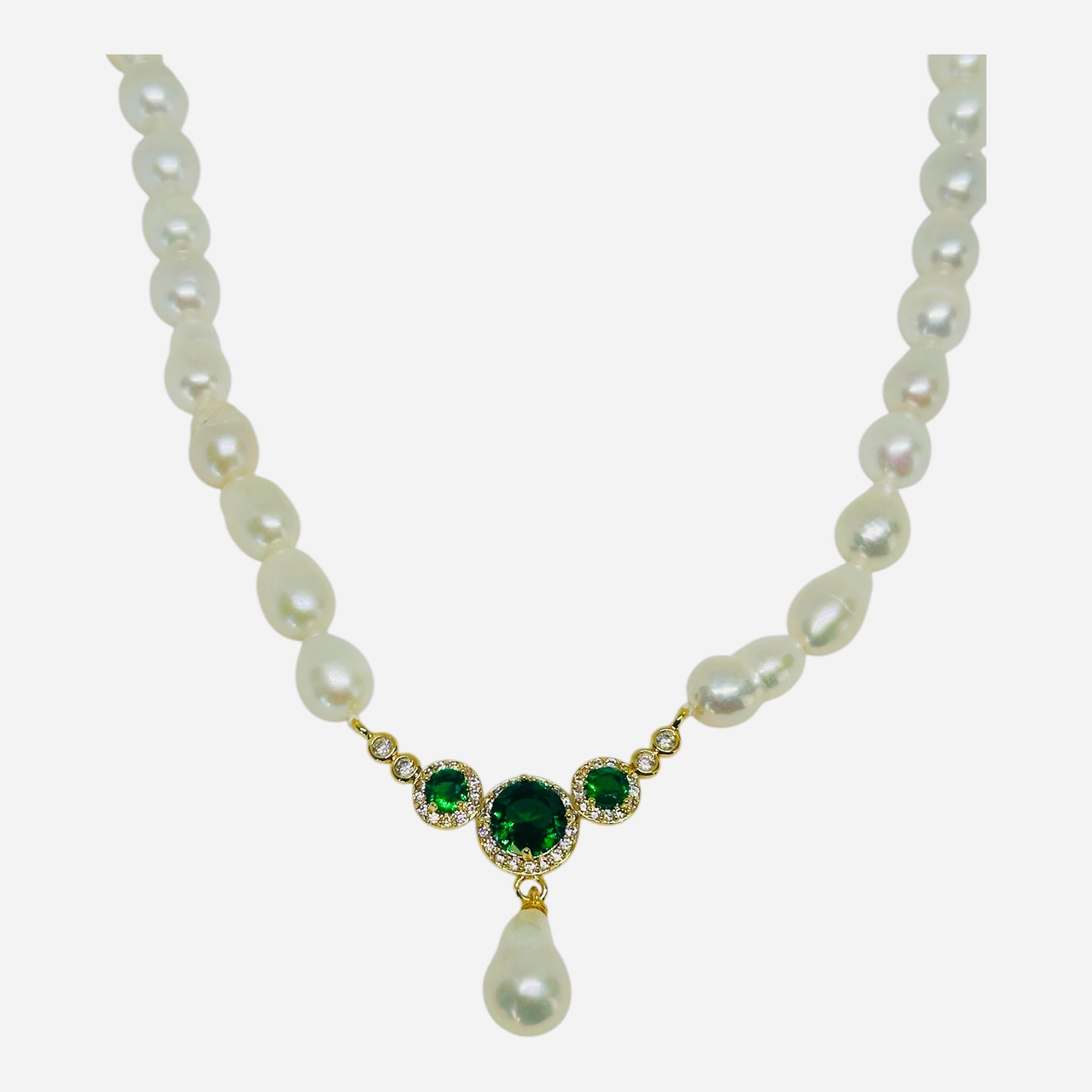 Green zirconia pearl necklace