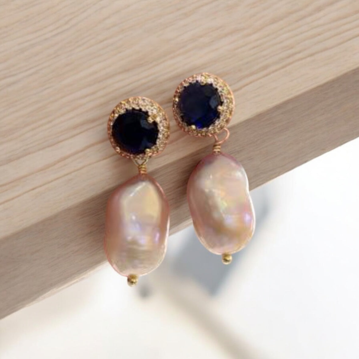 Baroque pearl earrings