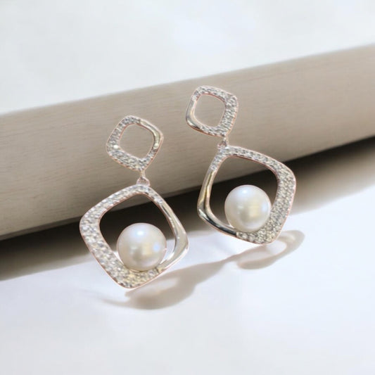 Pearl square earrings
